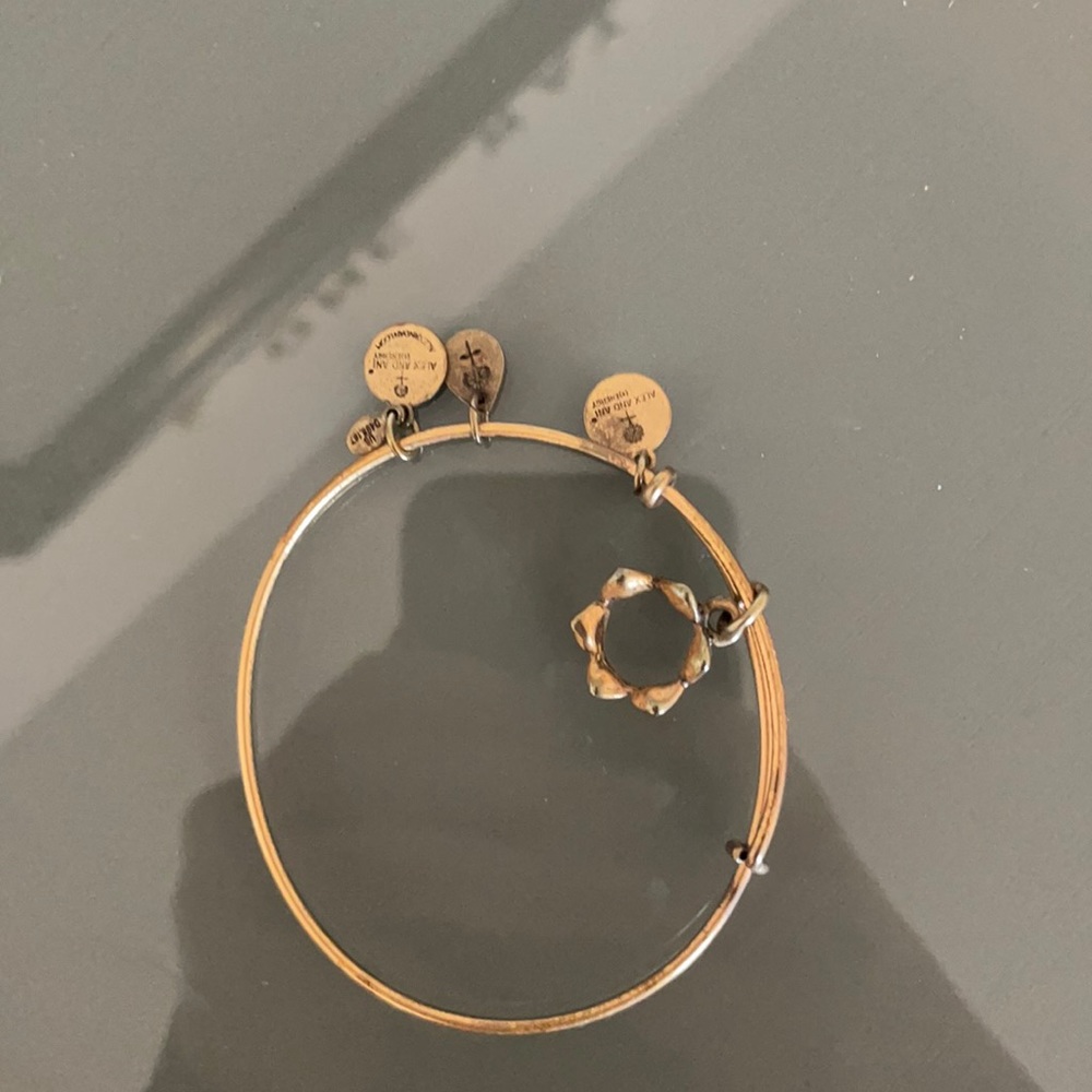 alex and ani crown bracelet